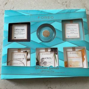 FOREO UFO MINI 2 set. With 32 power activated masks